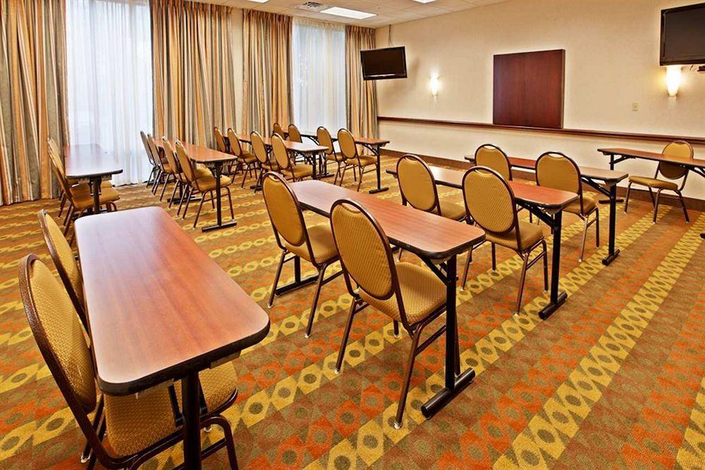 Hampton Inn Louisville Northeast Luaran gambar