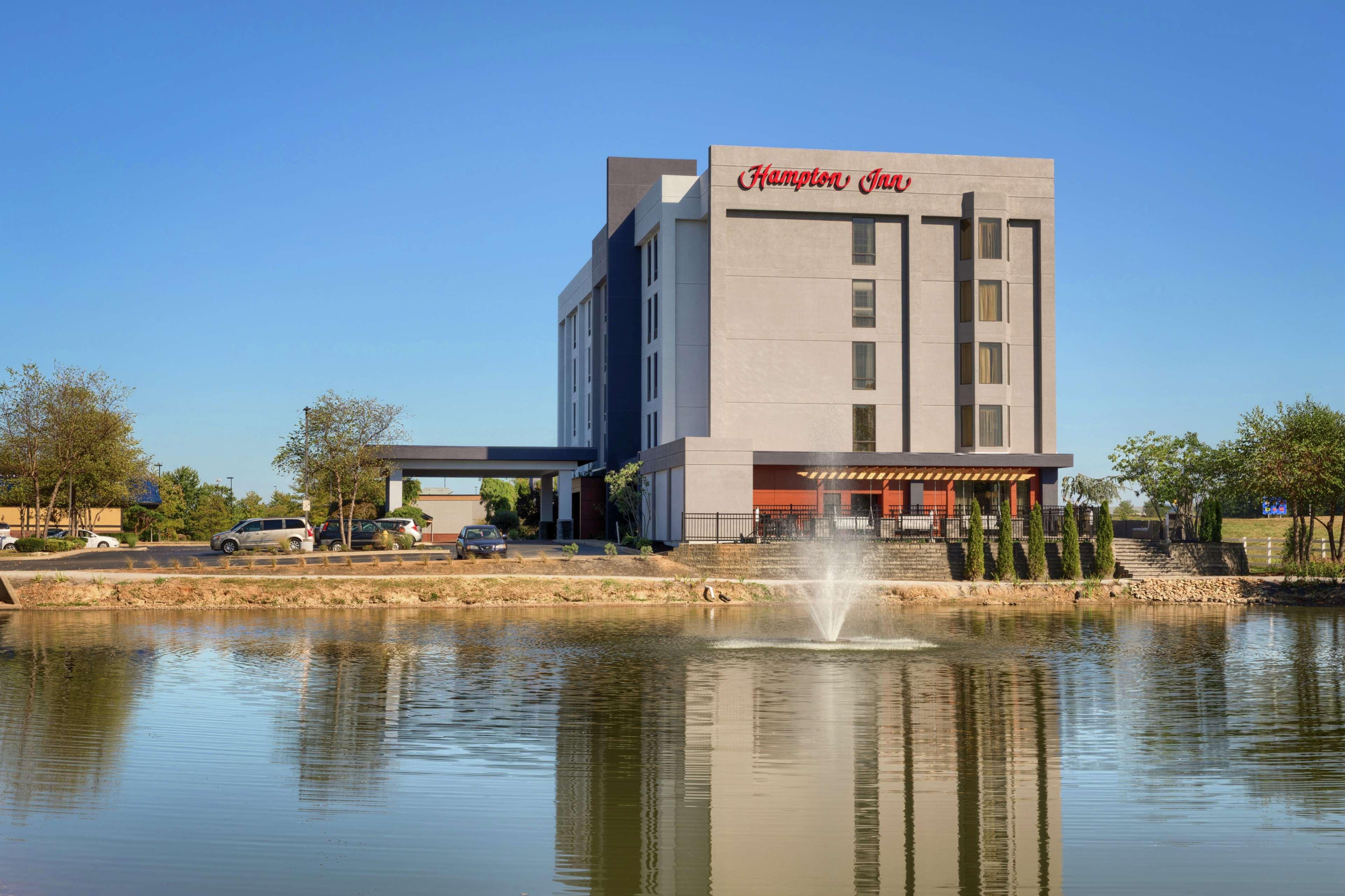 Hampton Inn Louisville Northeast Luaran gambar