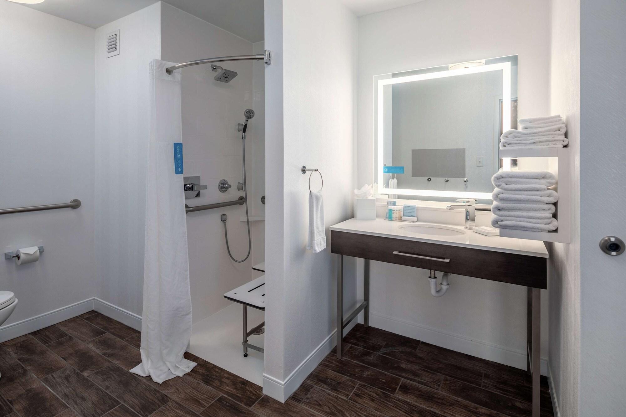 Hampton Inn Louisville Northeast Luaran gambar