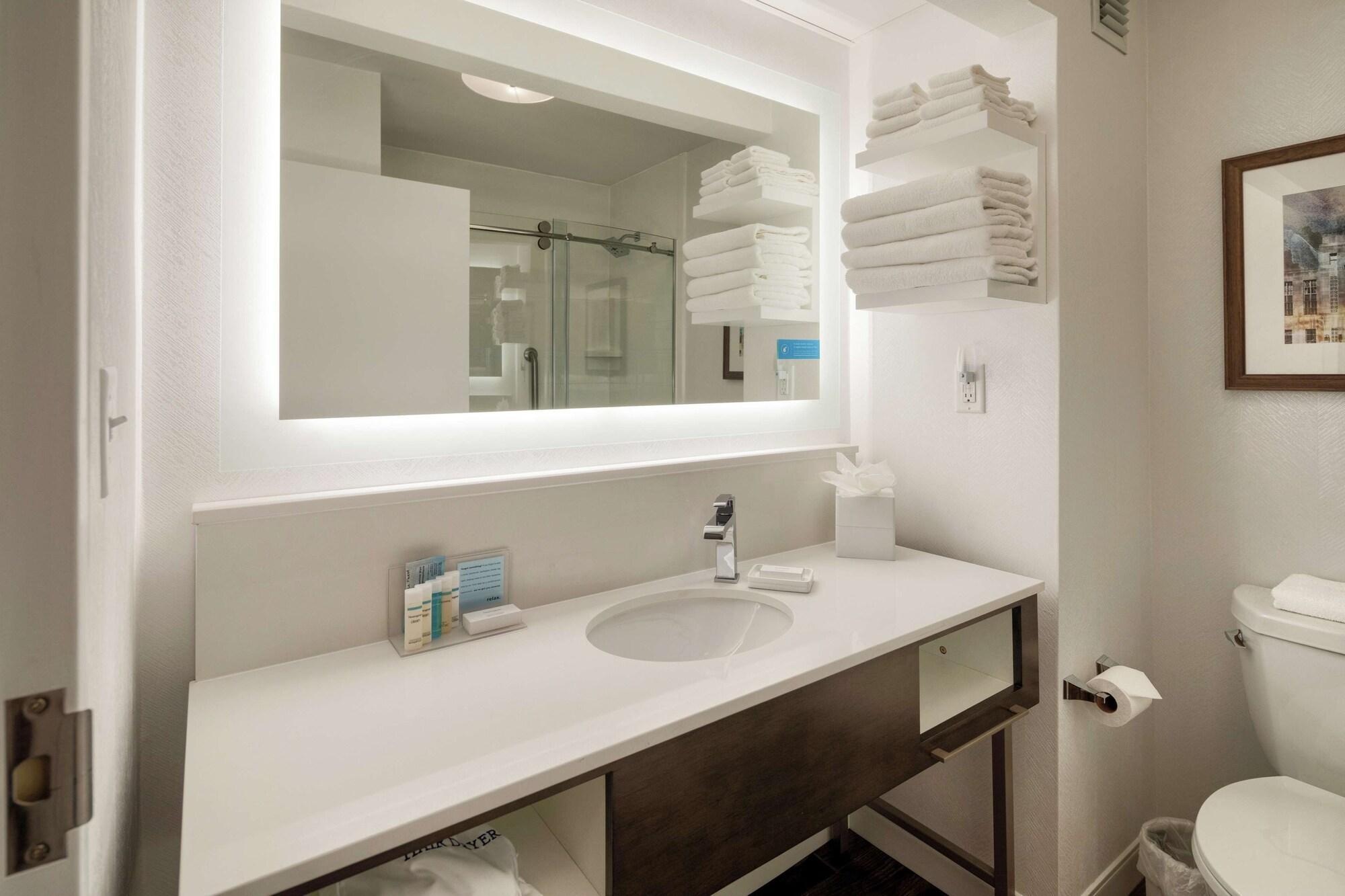 Hampton Inn Louisville Northeast Luaran gambar