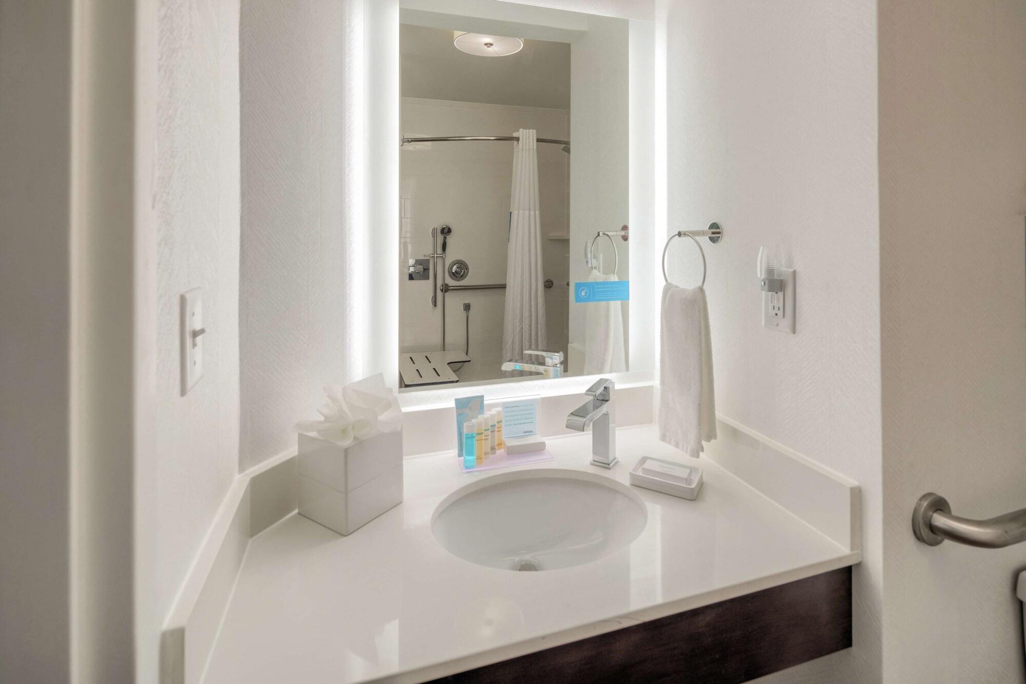 Hampton Inn Louisville Northeast Luaran gambar