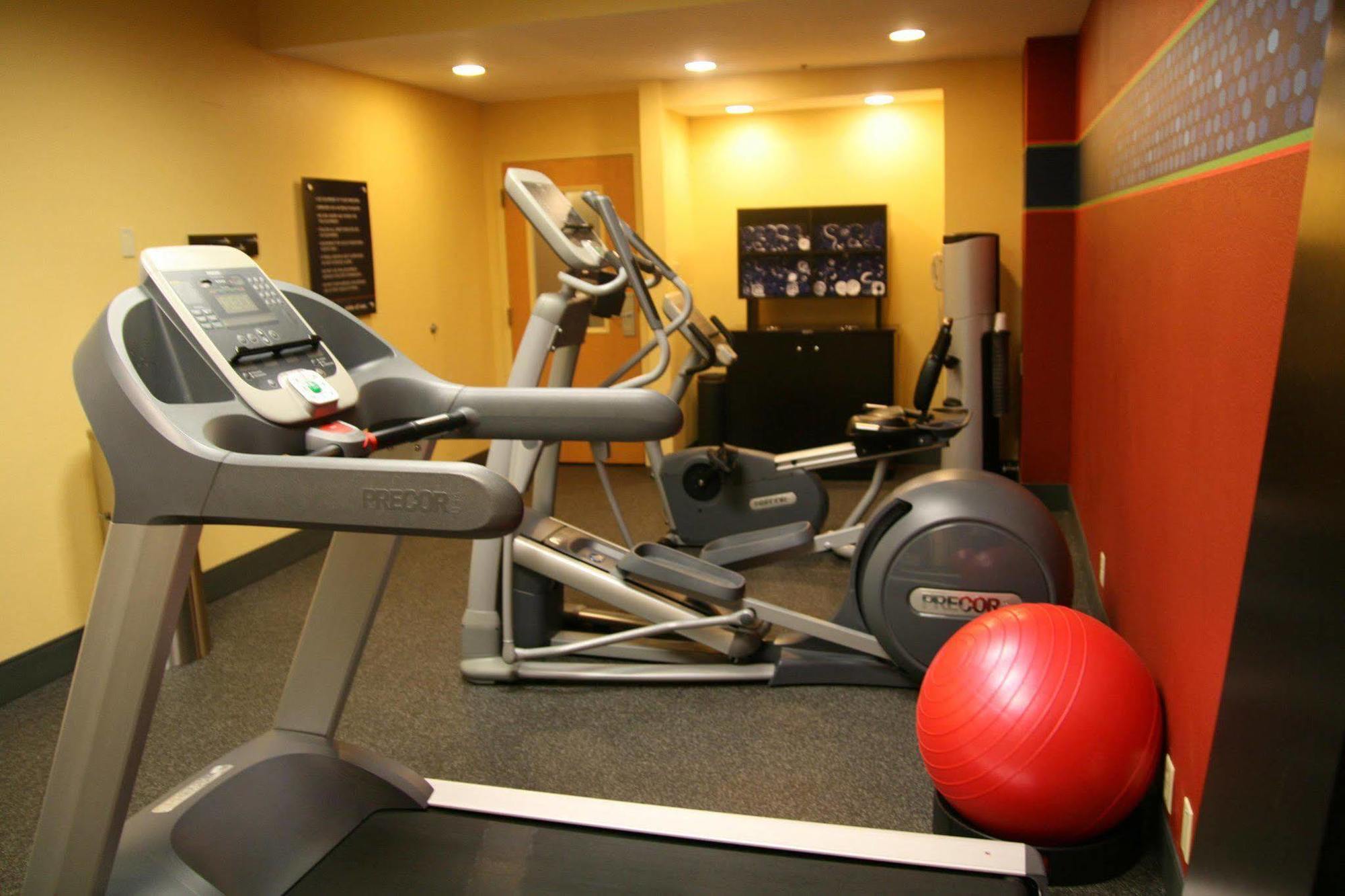 Hampton Inn Louisville Northeast Luaran gambar